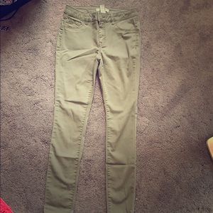 Green skinny jeans (never worn)